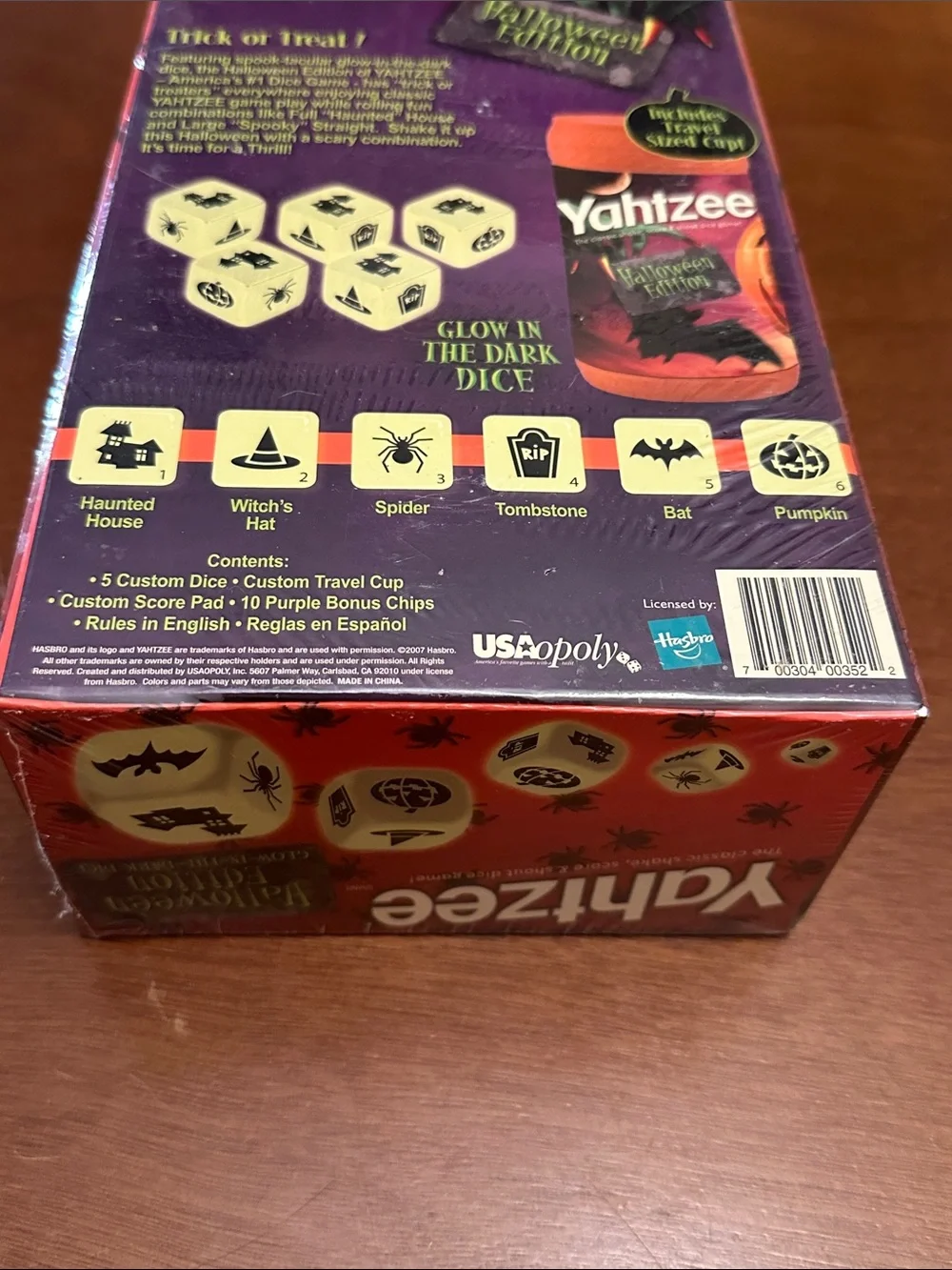 Yahtzee Halloween Edition with Glow in the Dark Dice